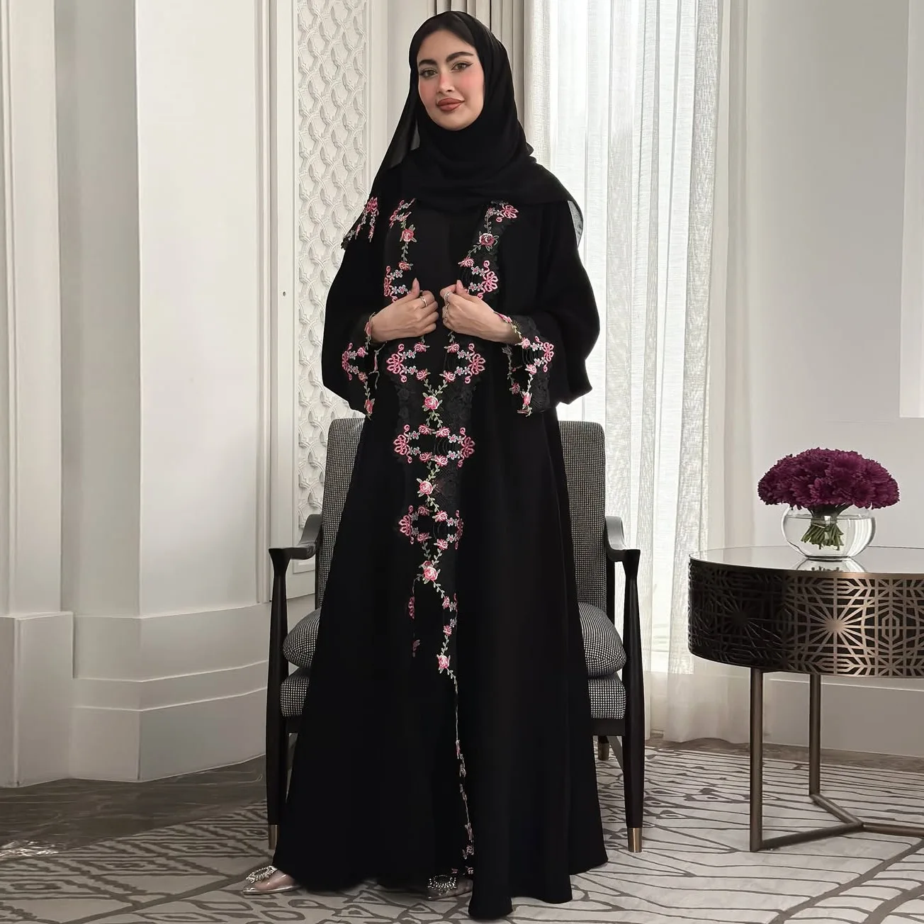 Black Embroidery Kimono Jalabi - đánh giá và giá Embroidery Kebaya